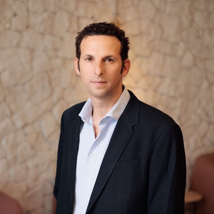 יובל סקורניק